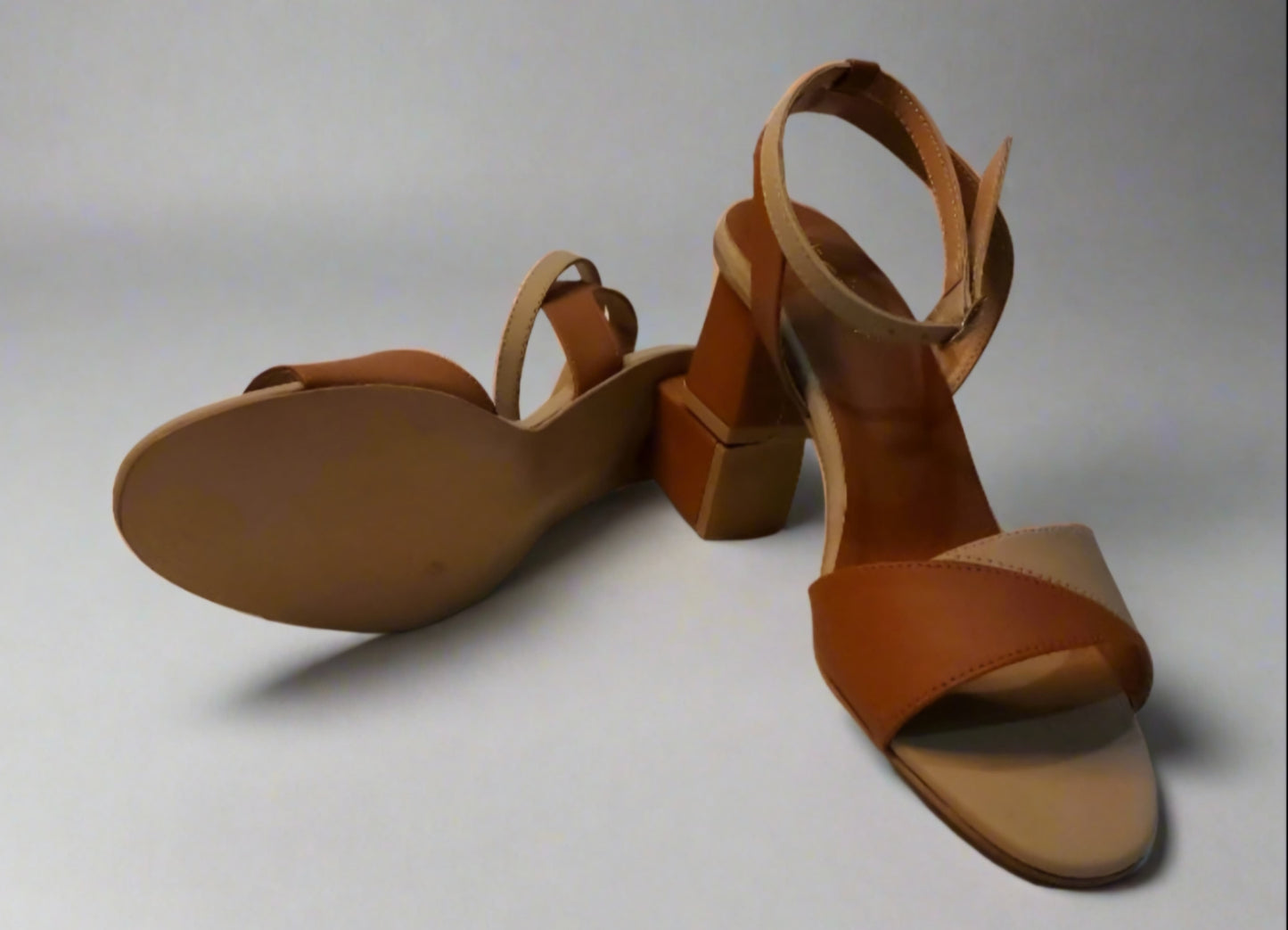 Two-Tone Block Heel Sandals – Tan & Beige