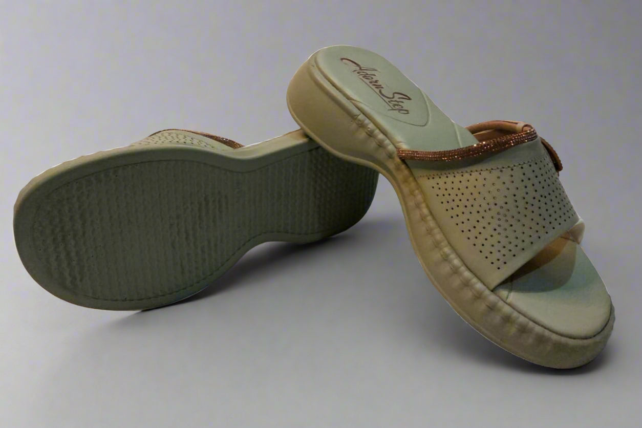 Elegant Comfort Slides – Dual-Tone Perfection