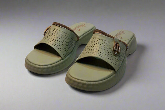 Elegant Comfort Slides – Dual-Tone Perfection