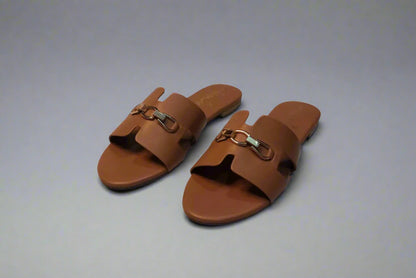 Minimalist Buckle Slide Sandals – Camel Brown