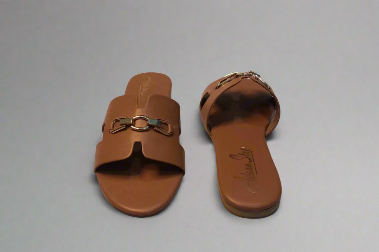 Minimalist Buckle Slide Sandals – Camel Brown